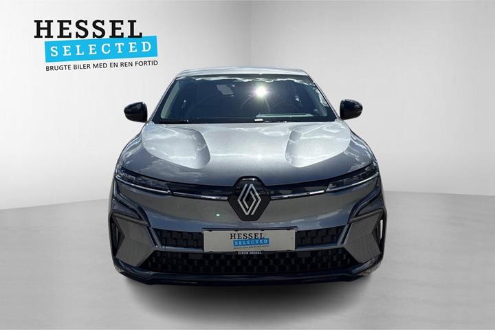 Grå Renault Megane E-Tech fra 2023