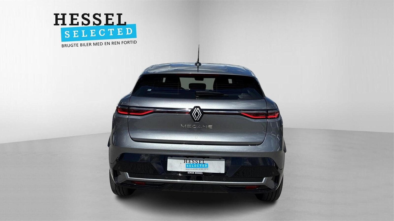 Grå Renault Megane E-Tech fra 2023