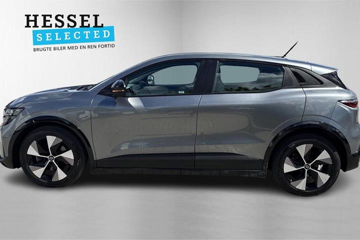 Grå Renault Megane E-Tech fra 2023