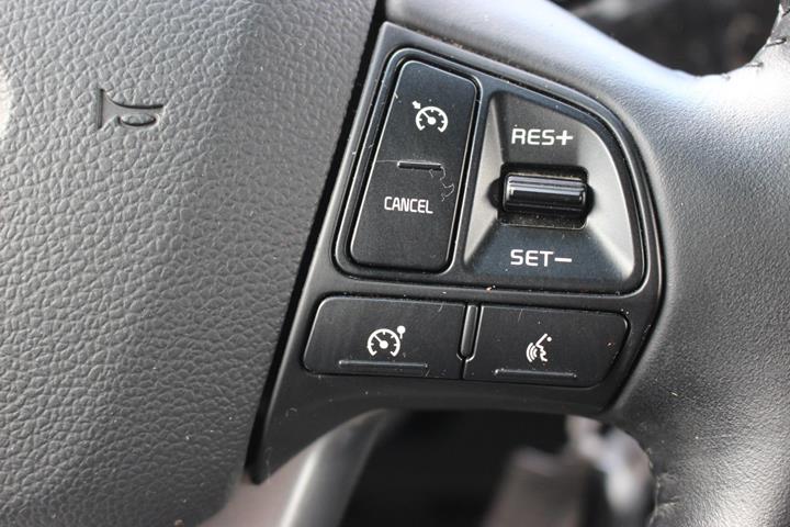 Blå Kia Rio fra 2016