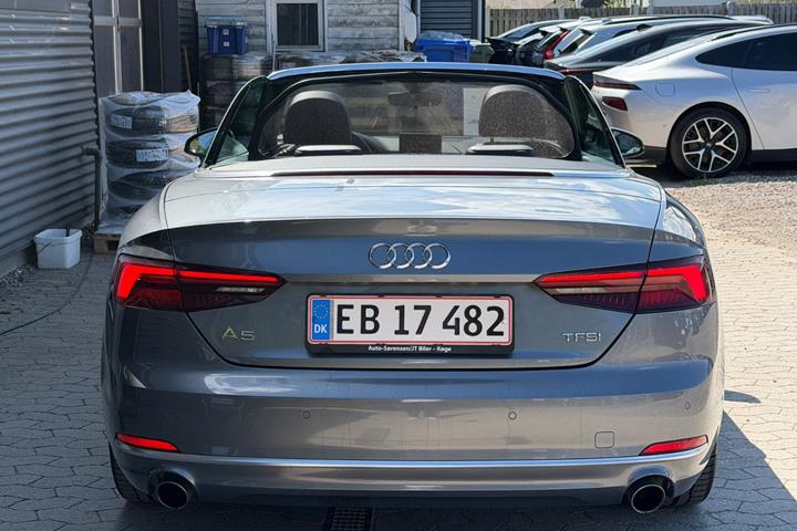 Grå Audi A5 fra 2018