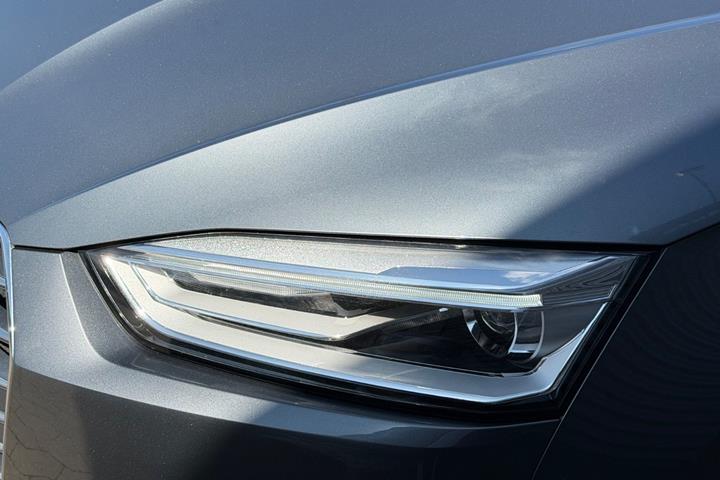 Grå Audi A5 fra 2018