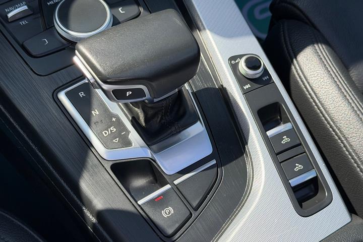 Grå Audi A5 fra 2018