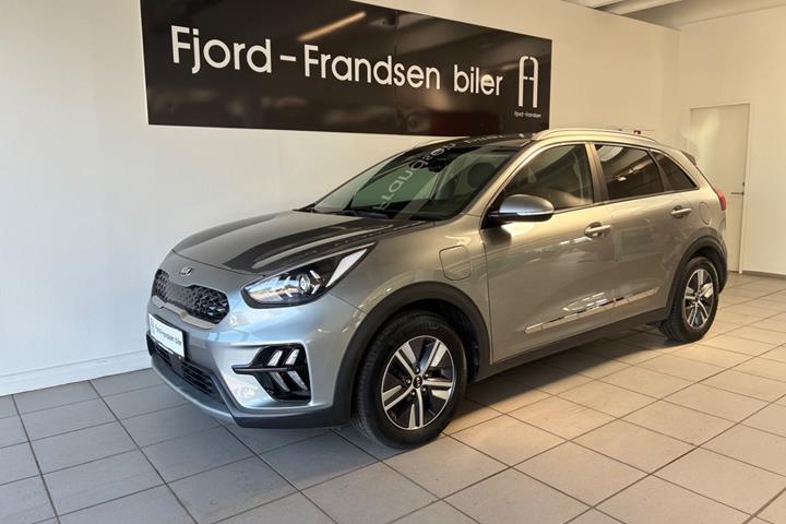 Grå Kia Niro fra 2021