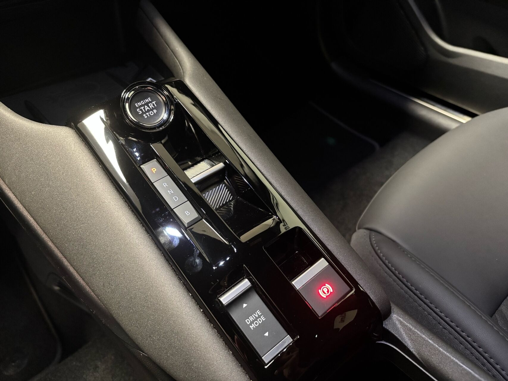 Rød Alfa Romeo Junior fra 2024