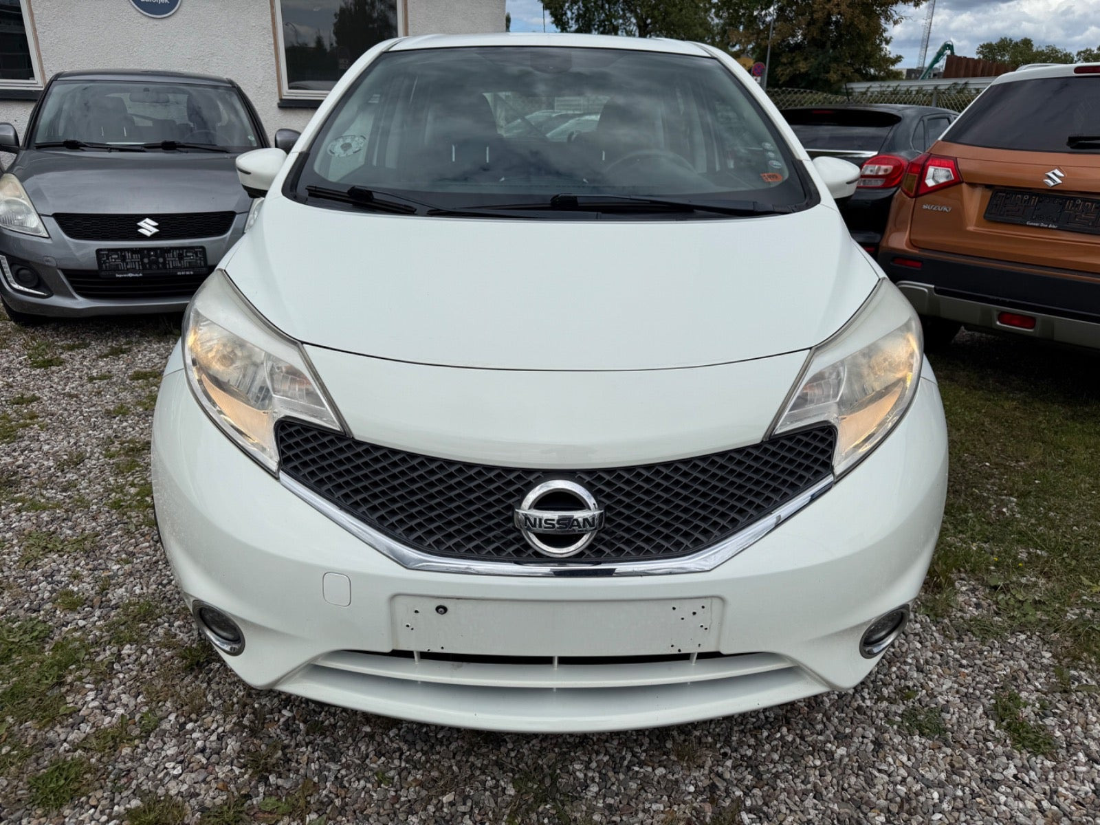 Hvid Nissan Note fra 2014