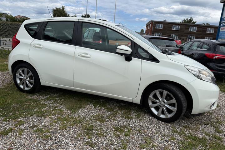 Hvid Nissan Note fra 2014