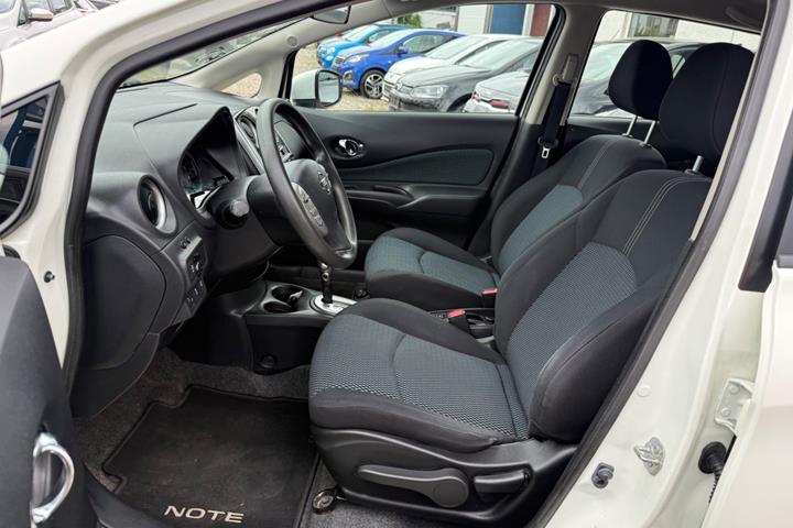 Hvid Nissan Note fra 2014