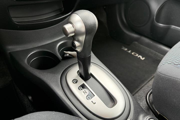 Hvid Nissan Note fra 2014