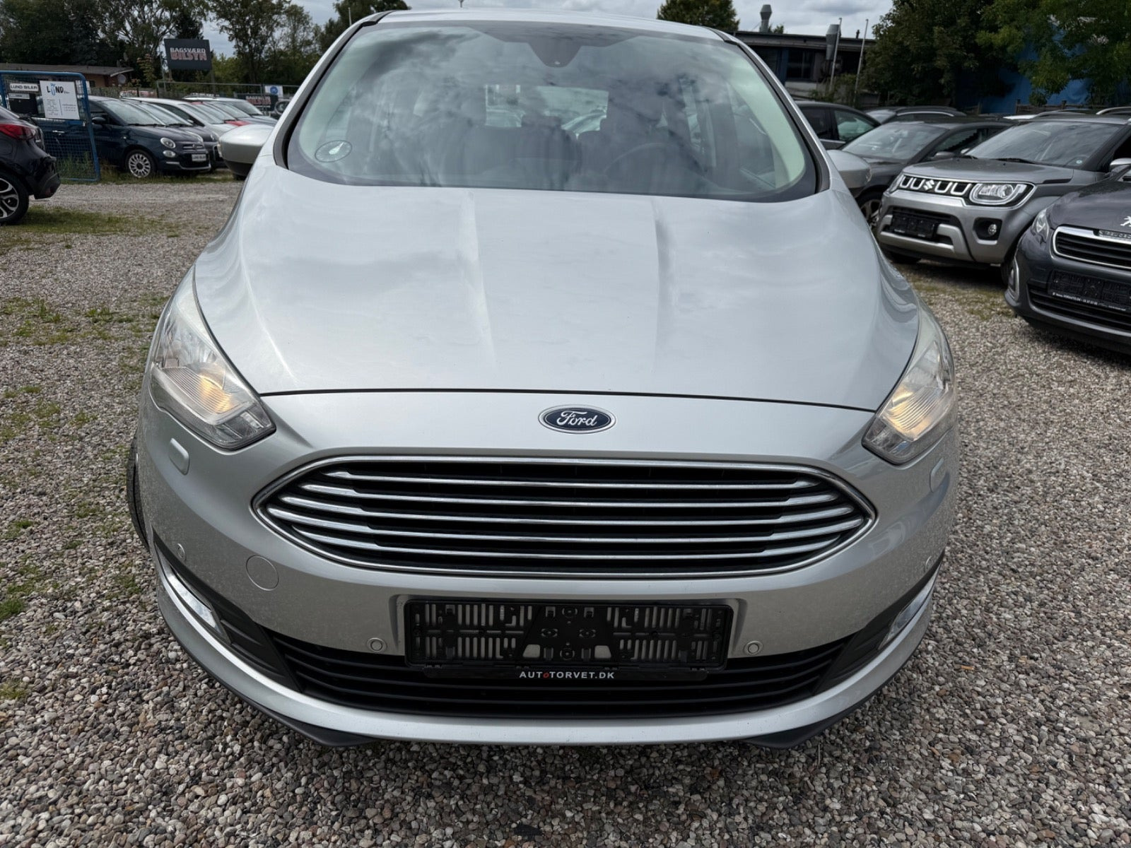 Sølv Ford C-MAX fra 2016