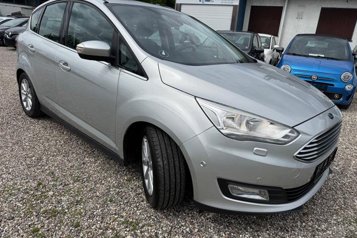 Sølv Ford C-MAX fra 2016