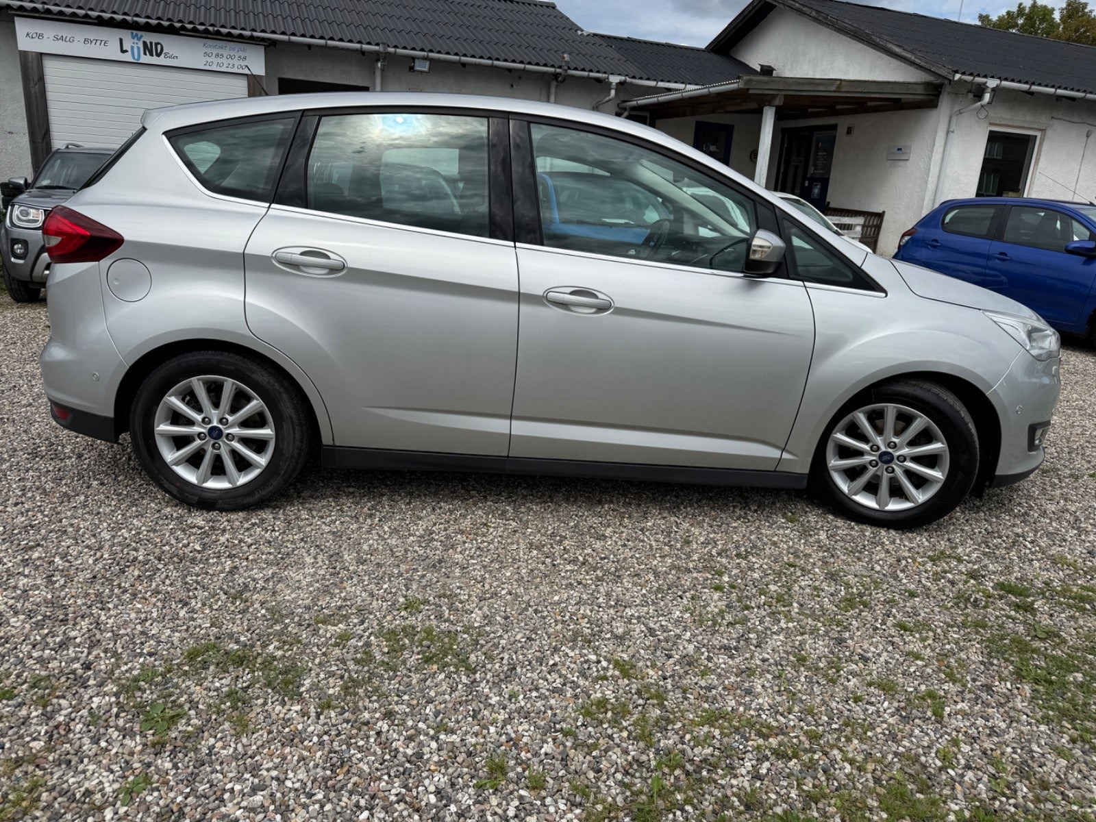 Sølv Ford C-MAX fra 2016