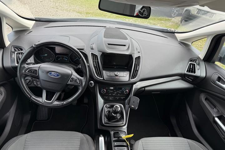 Sølv Ford C-MAX fra 2016