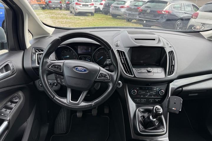 Sølv Ford C-MAX fra 2016