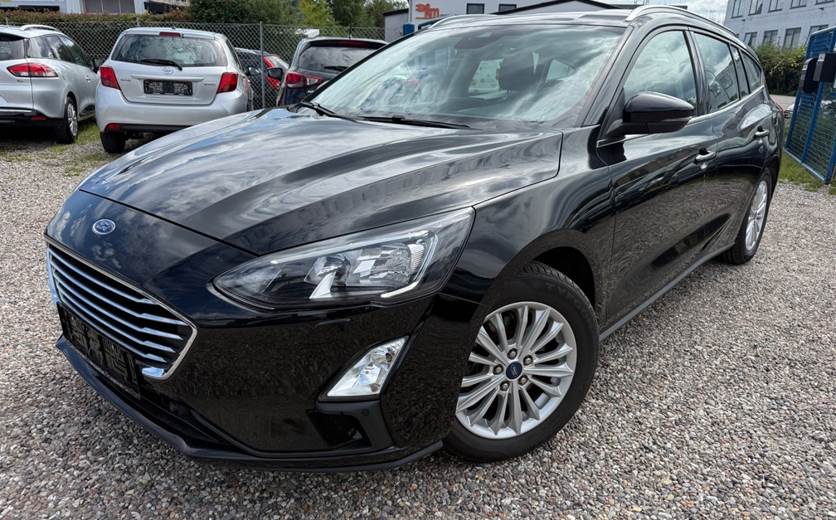 Ford Focus 1,0 EcoBoost Titanium stc.