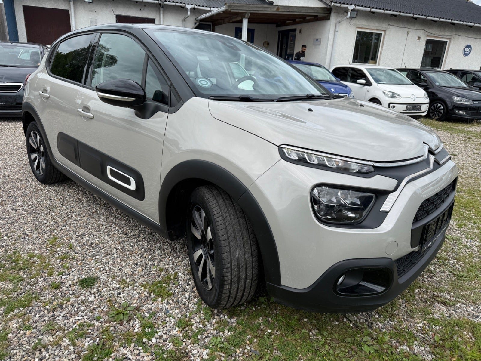 Beige Citroën C3 fra 2020