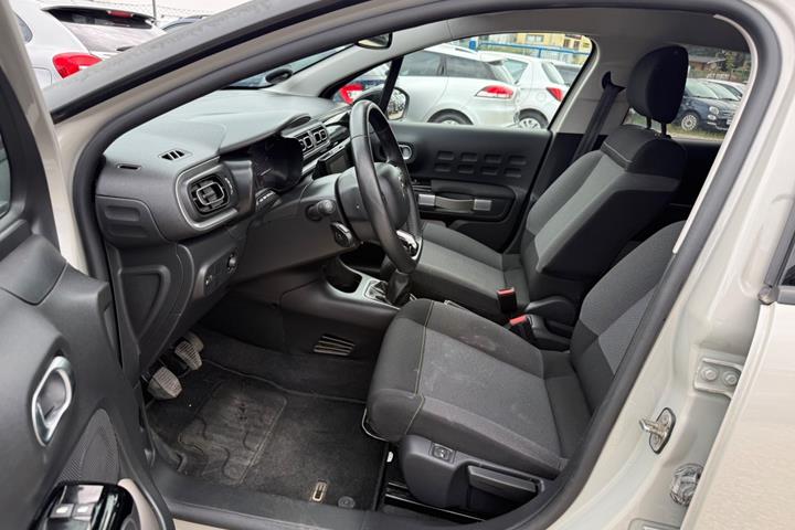 Beige Citroën C3 fra 2020