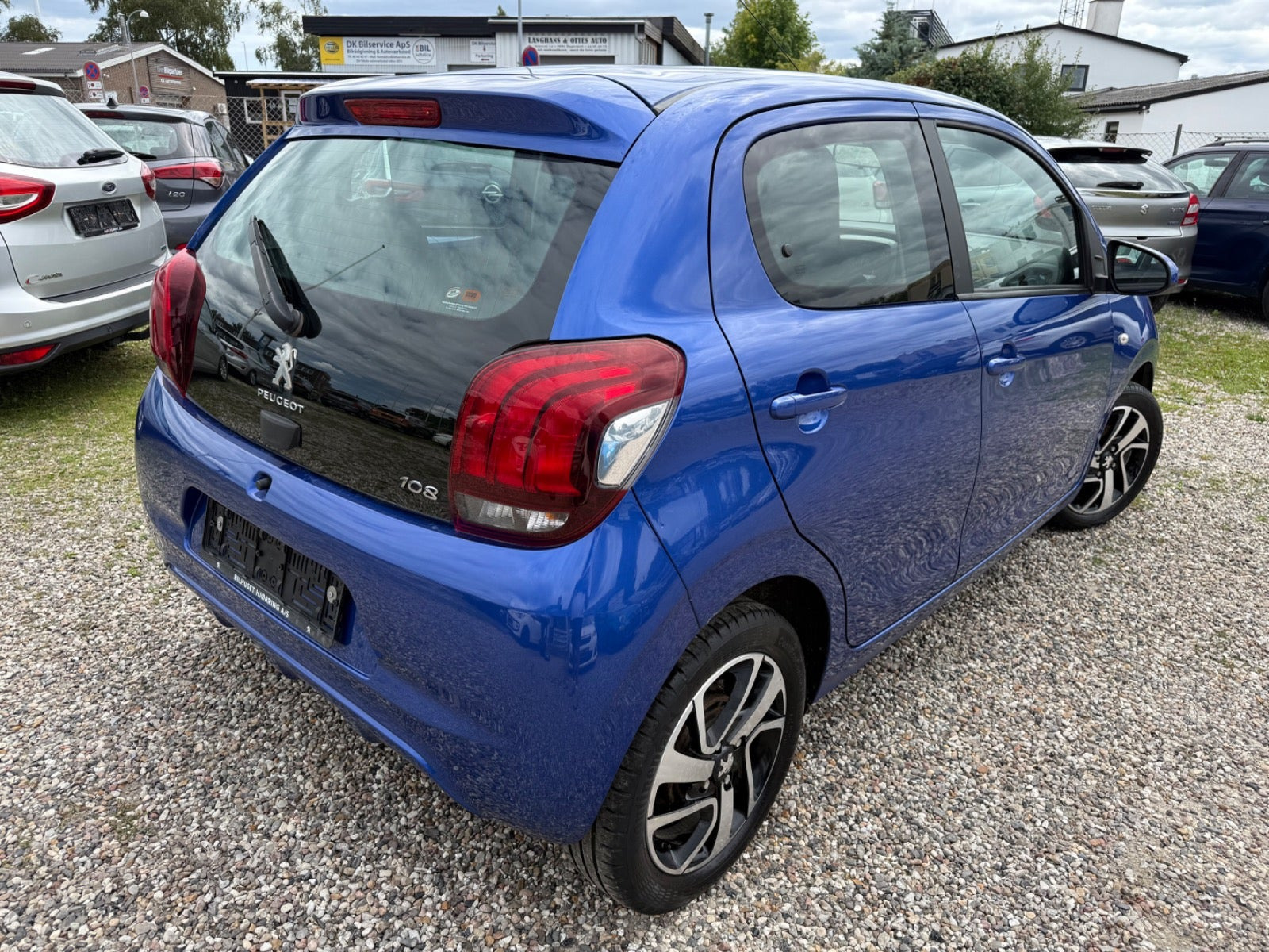 Blå Peugeot 108 fra 2020