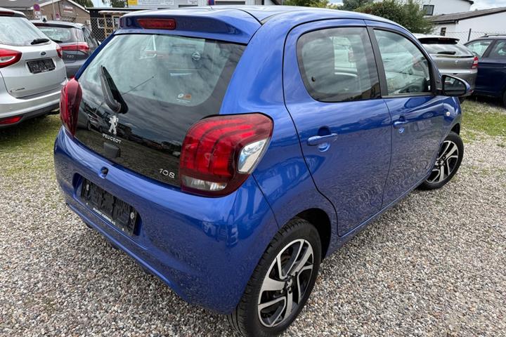Blå Peugeot 108 fra 2020