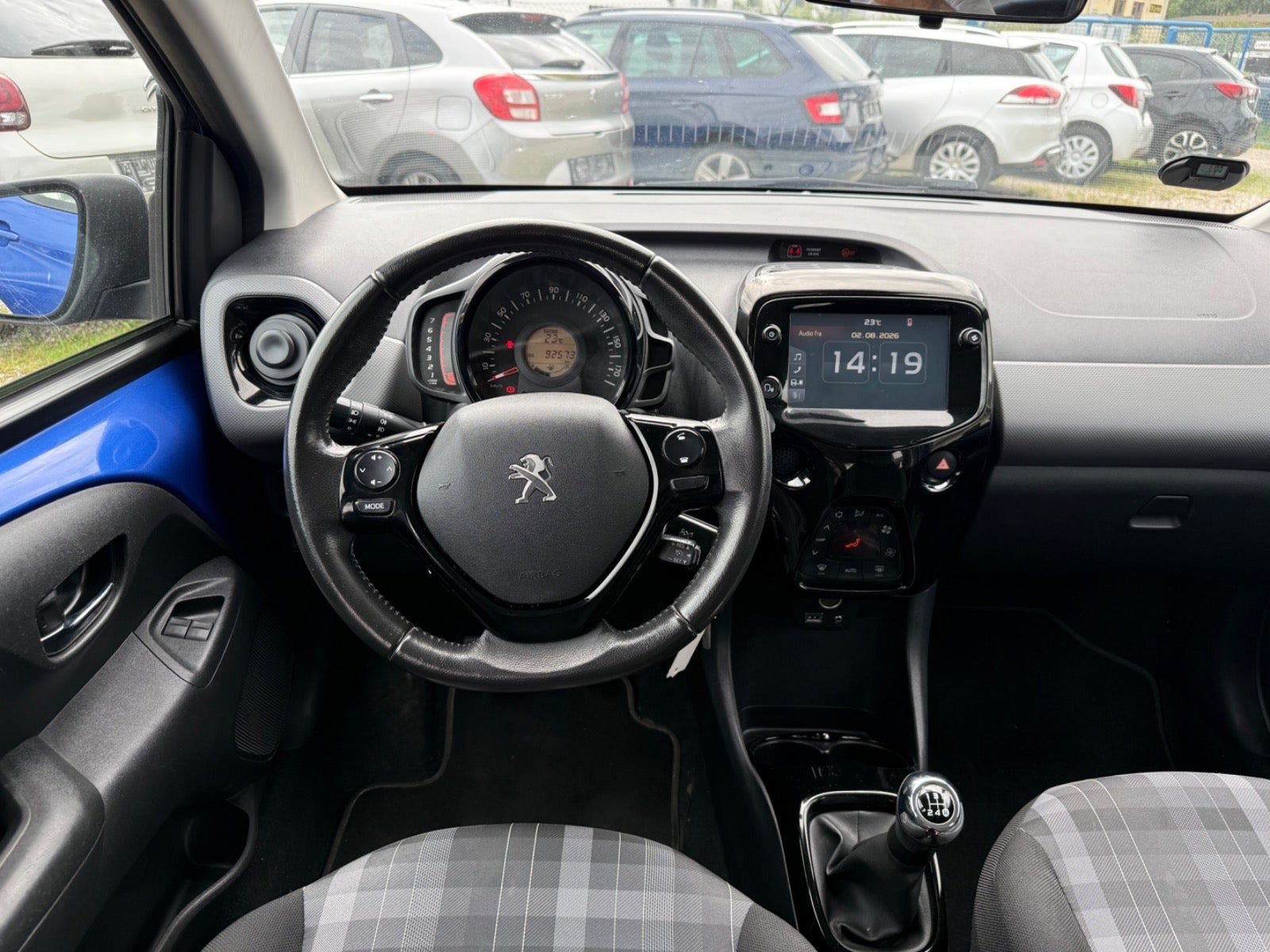 Blå Peugeot 108 fra 2020