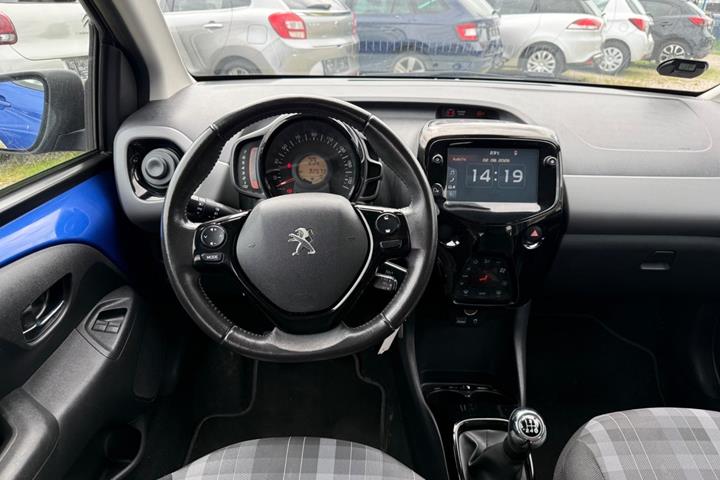 Blå Peugeot 108 fra 2020