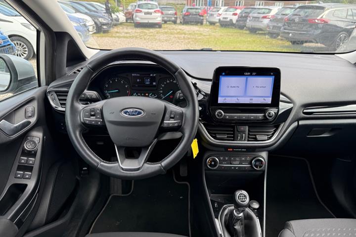 Sølv Ford Fiesta fra 2020