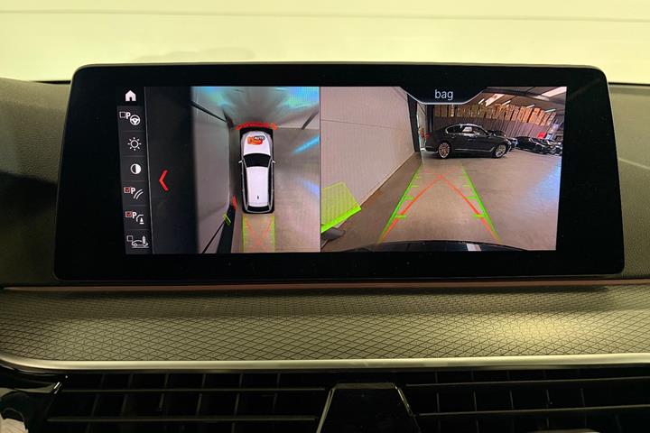 Sort BMW 540i fra 2018