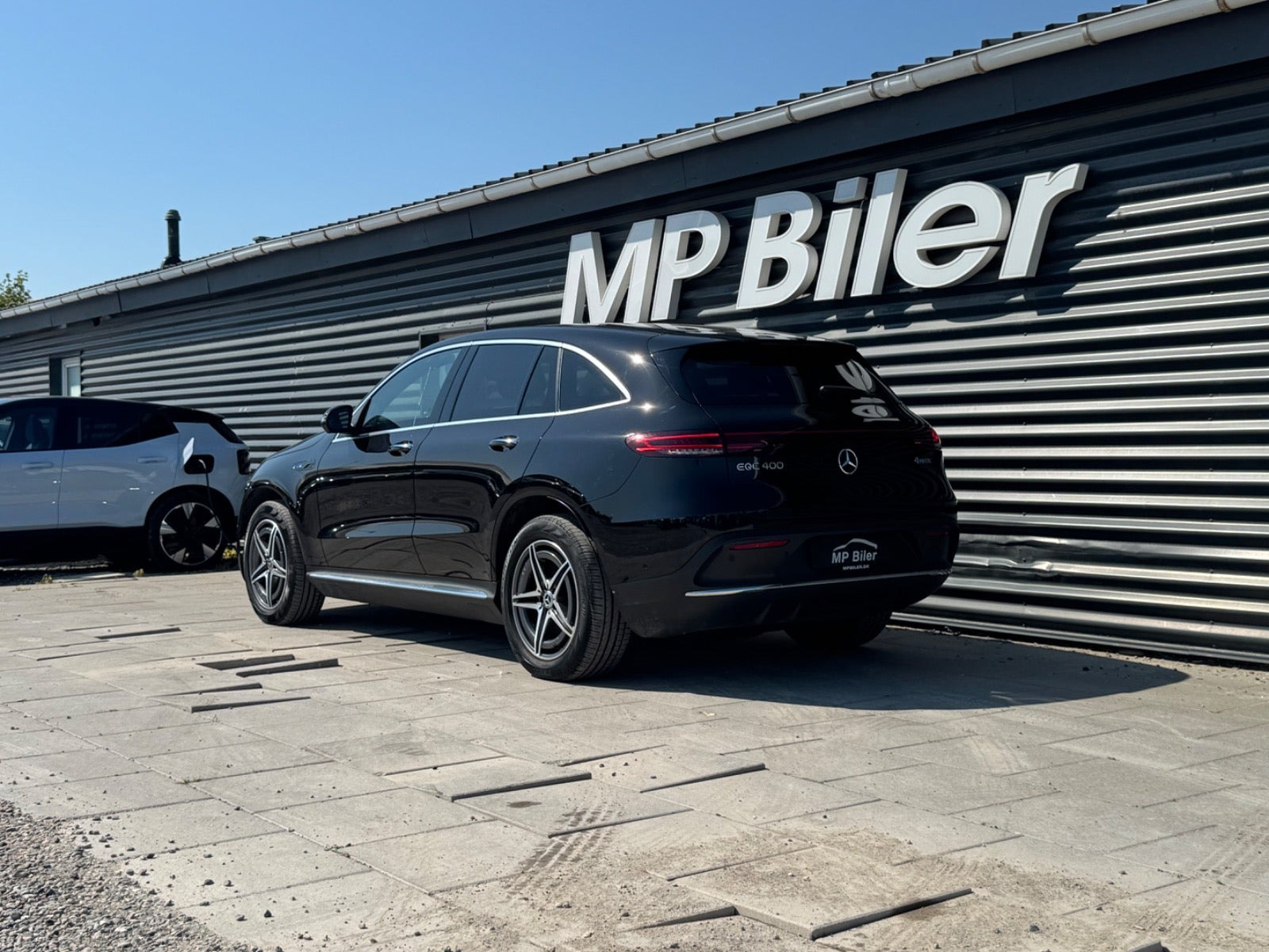 Sort Mercedes EQC400 fra 2020