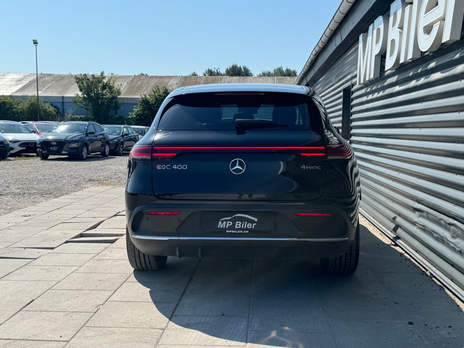 Sort Mercedes EQC400 fra 2020