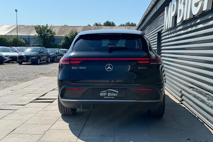 Sort Mercedes EQC400 fra 2020