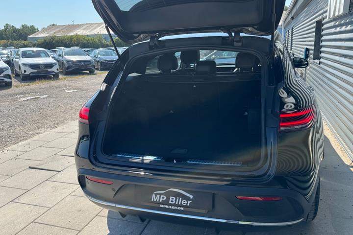 Sort Mercedes EQC400 fra 2020
