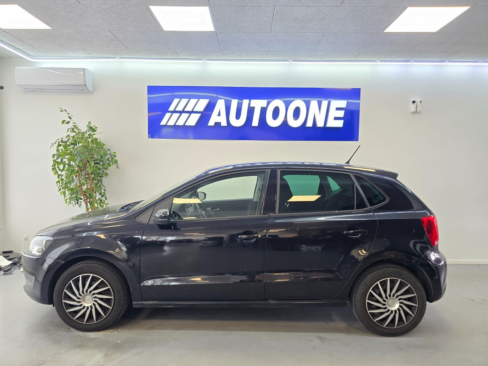 Sort VW Polo fra 2012