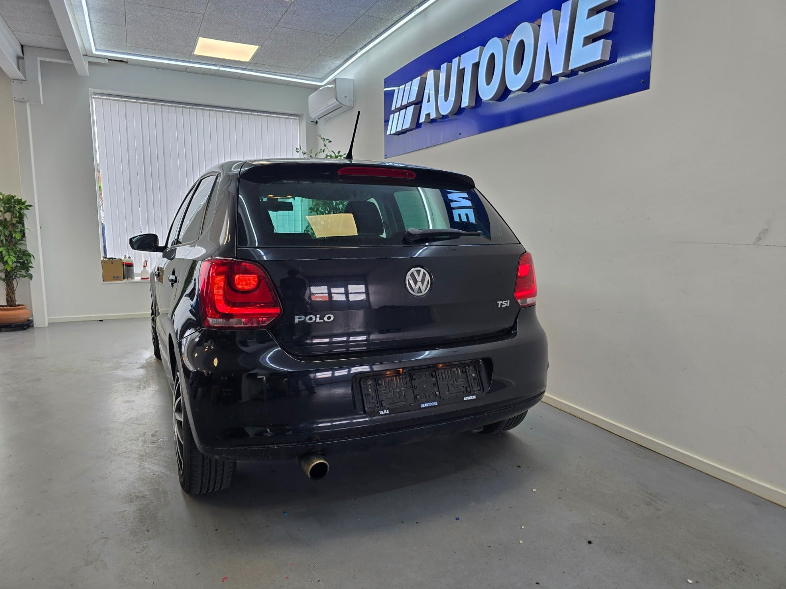 Sort VW Polo fra 2012