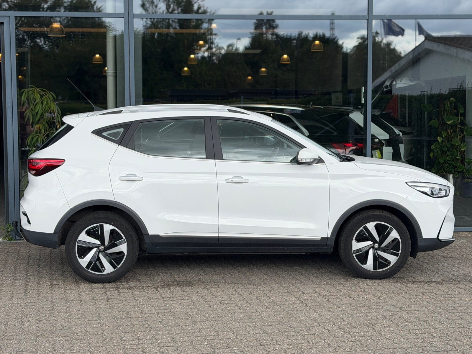 Hvid MG ZS fra 2022