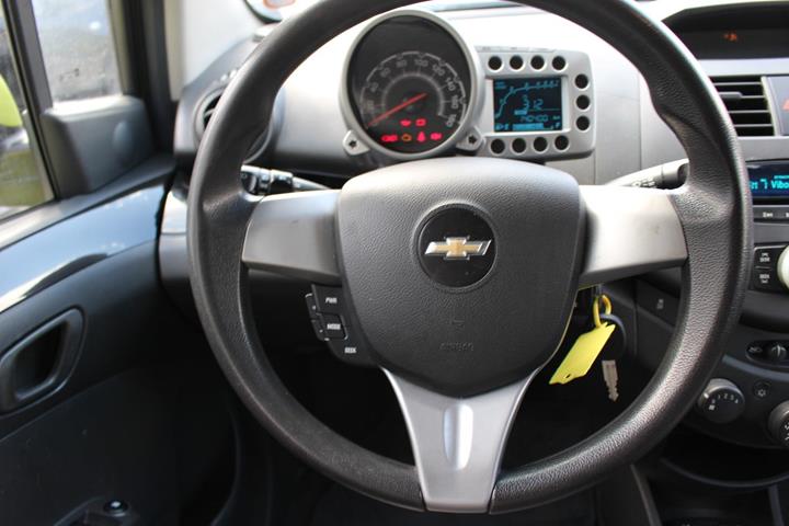 Grøn Chevrolet Spark fra 2012