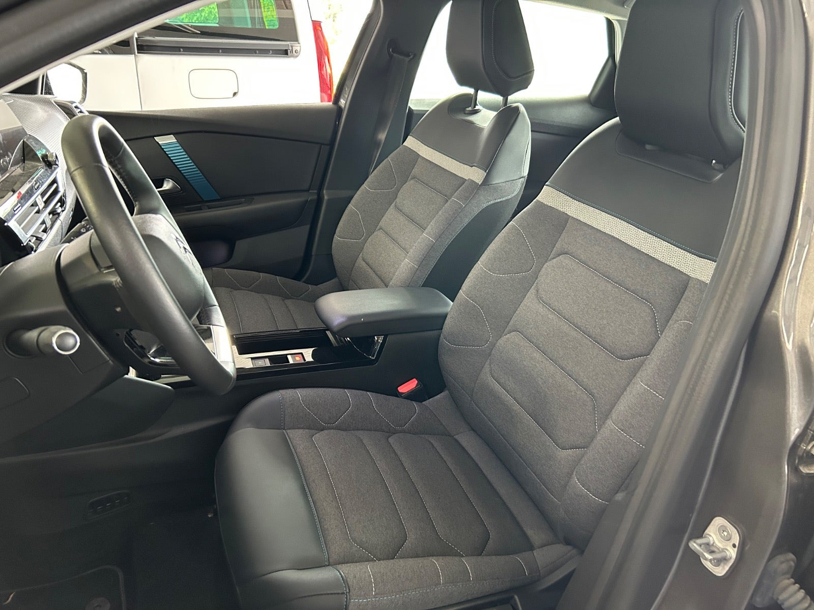 Sort Citroën ë-C4 fra 2022