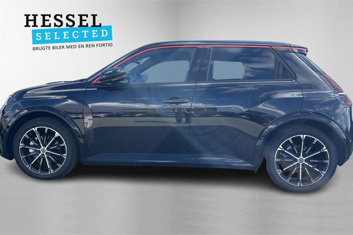 Sort Renault 5 E-Tech fra 2025
