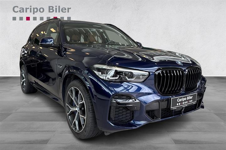 Blå BMW X5 fra 2022