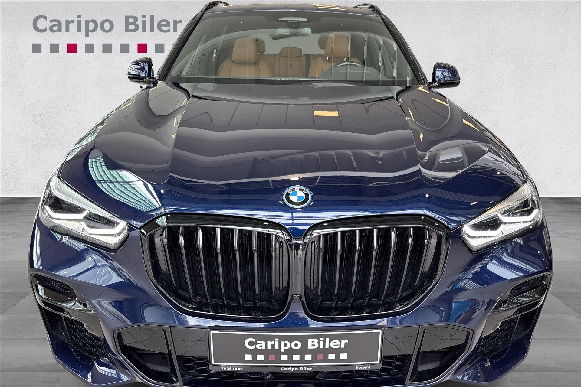 Blå BMW X5 fra 2022