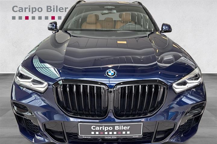 Blå BMW X5 fra 2022