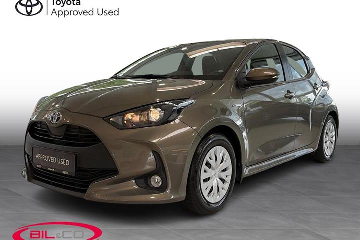 Bronze Toyota Yaris fra 2020
