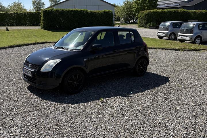 Sort Suzuki Swift fra 2006
