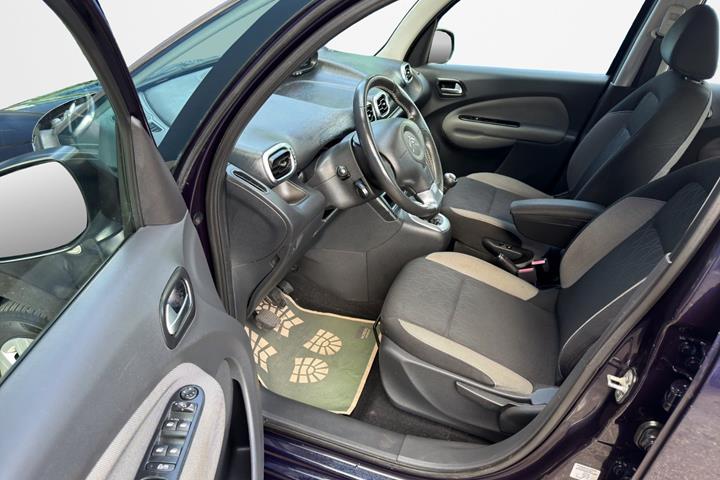 Blå Citroën C3 Picasso fra 2016