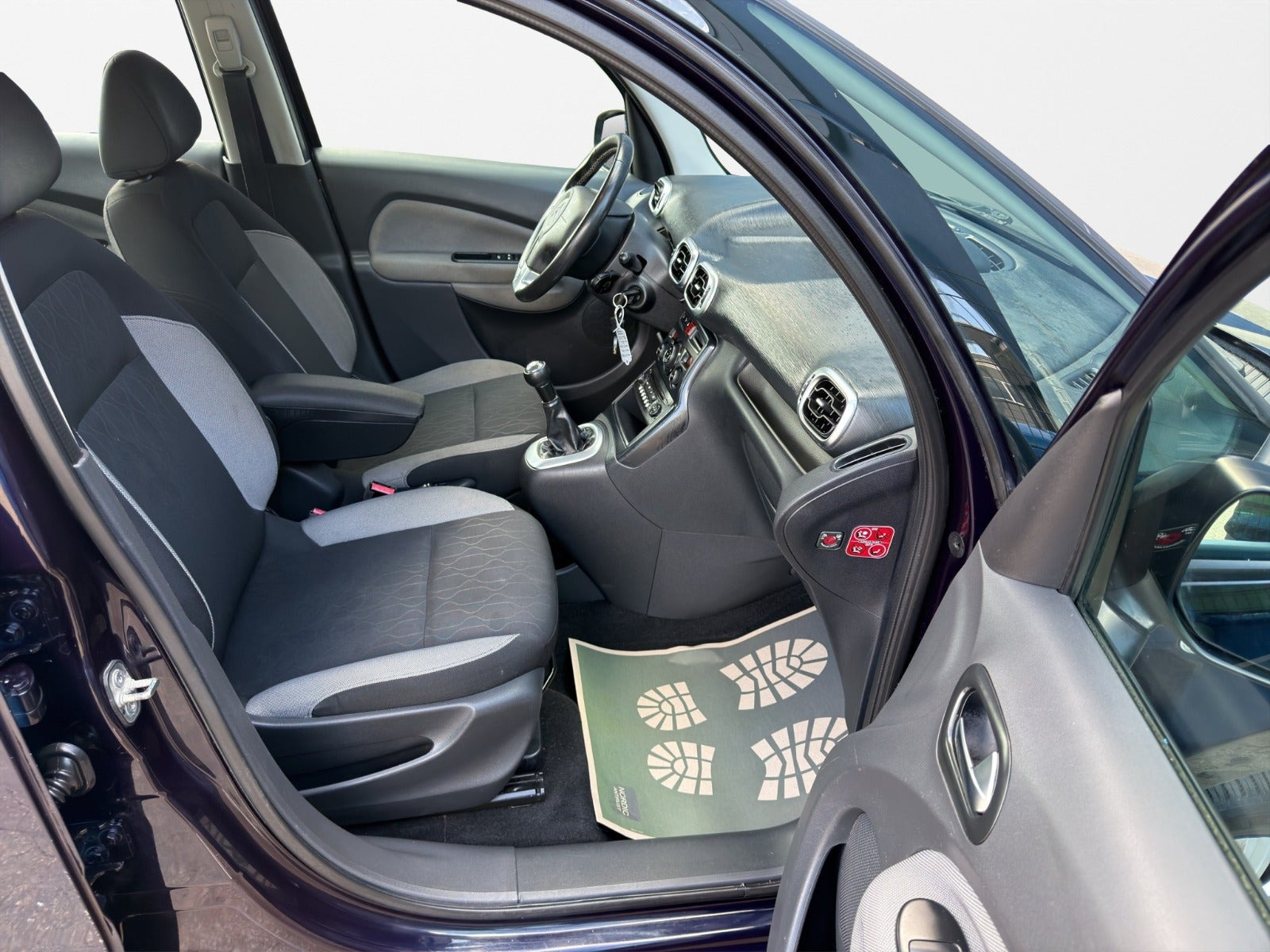 Blå Citroën C3 Picasso fra 2016