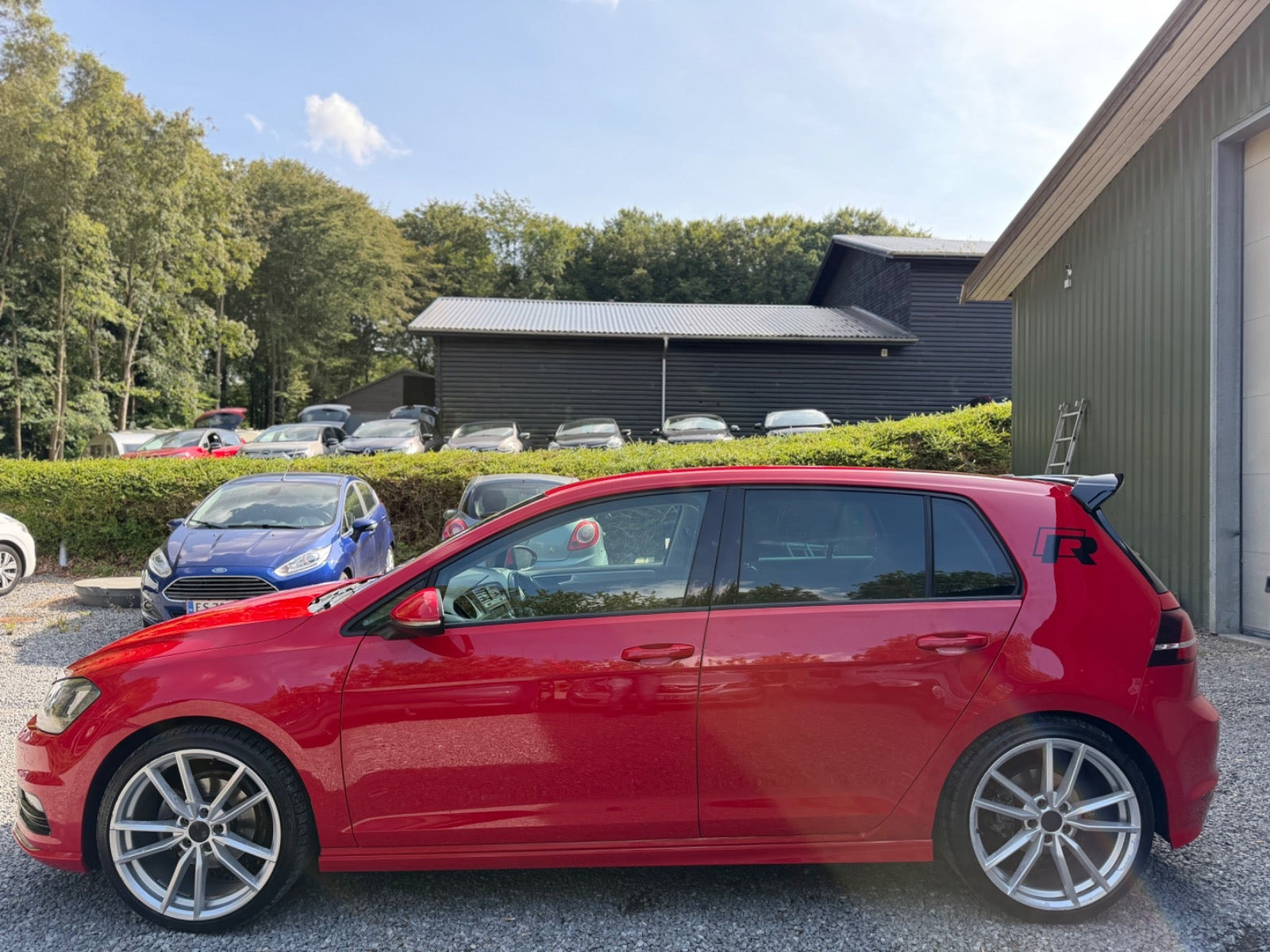 Rød VW Golf VII fra 2015