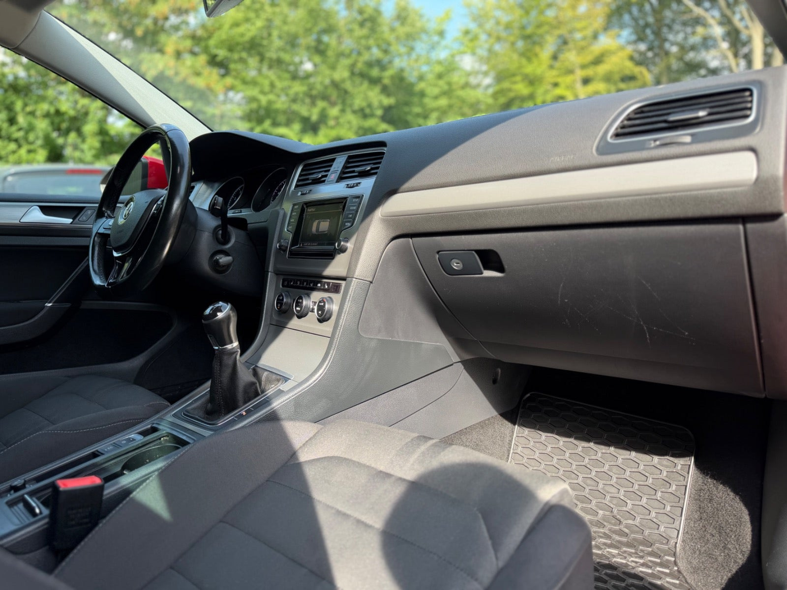 Rød VW Golf VII fra 2015