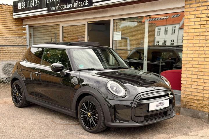 Sort Mini Cooper SE fra 2023