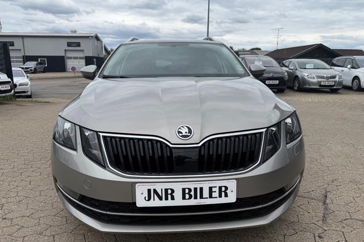 undefined Skoda Octavia fra 2018