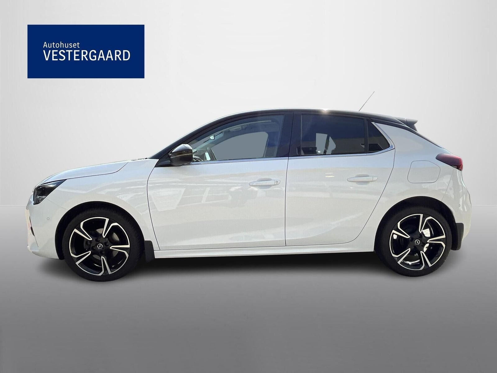Hvid Opel Corsa fra 2021