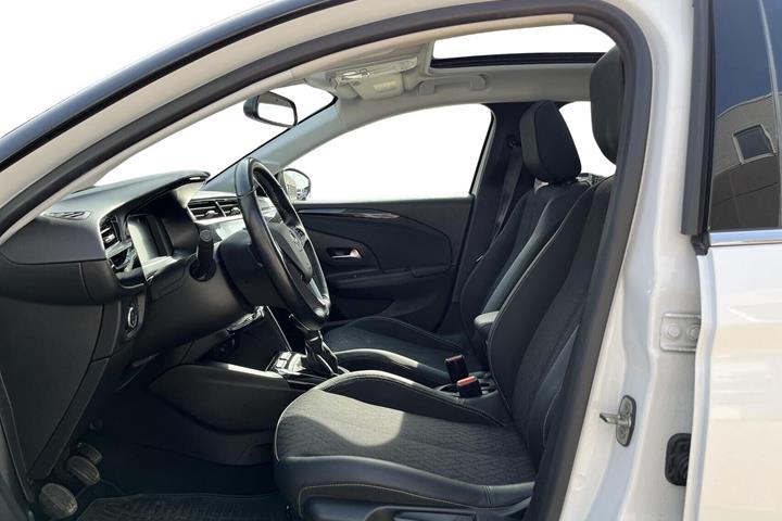 Hvid Opel Corsa fra 2021